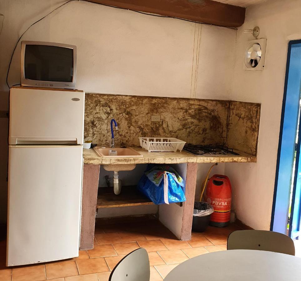 Hostal Nova Colonial Puerto Colombia الغرفة الصورة