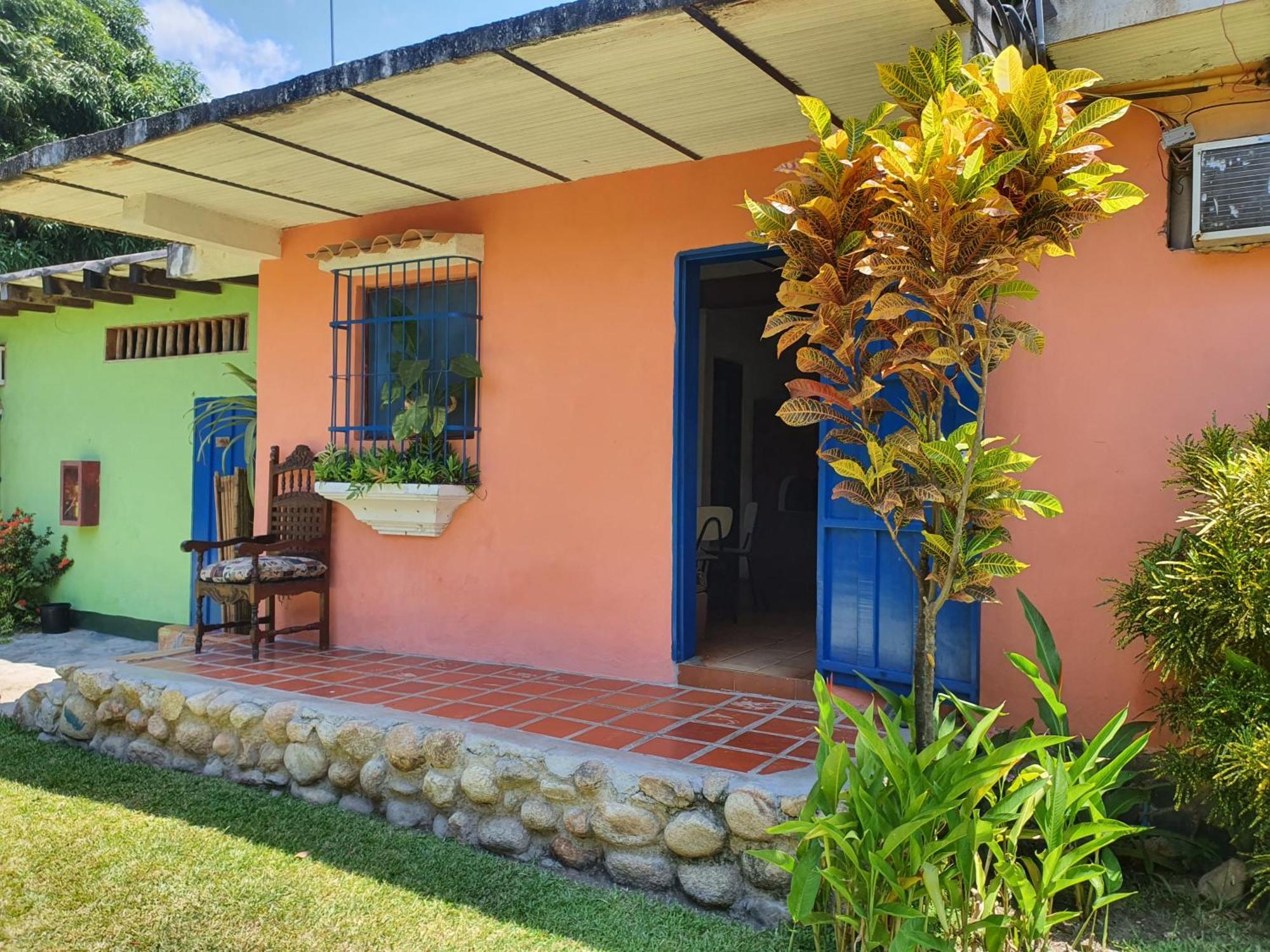 Hostal Nova Colonial Puerto Colombia الغرفة الصورة